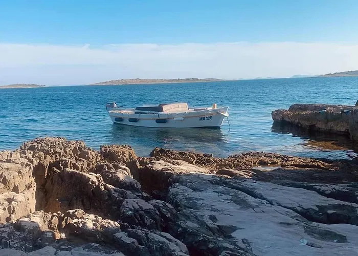 Robinson House With Sea View, Terrace Tatil Evi Tkon
