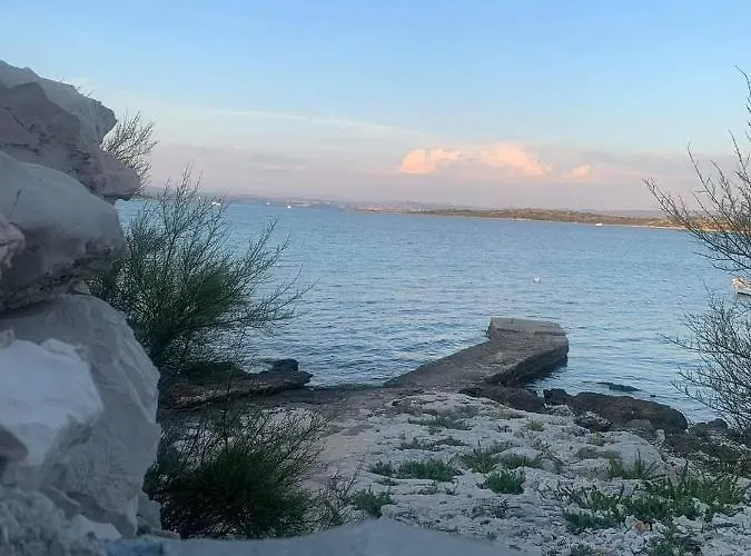 Tatil Evi Robinson House With Sea View, Terrace