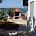 Robinson House With Sea View, Terrace بيت للعطل