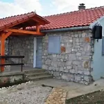 Robinson House With Sea View, Terrace بيت للعطل