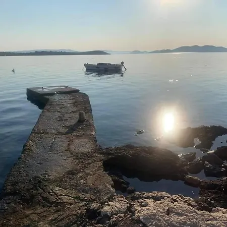 Robinson House With Sea View, Terrace Nyaraló Tkon